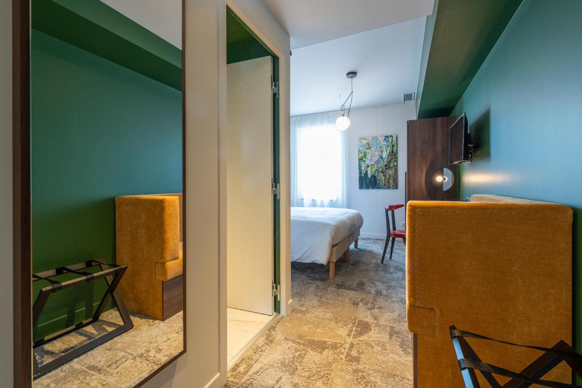Hotel Les Pins Сен-Троян-ле-Бaн Екстериор снимка